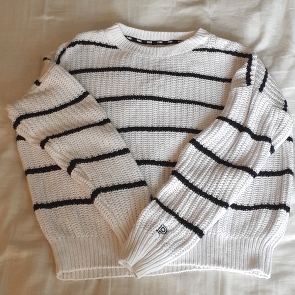 Over sized sweater - Picture 1 of 1